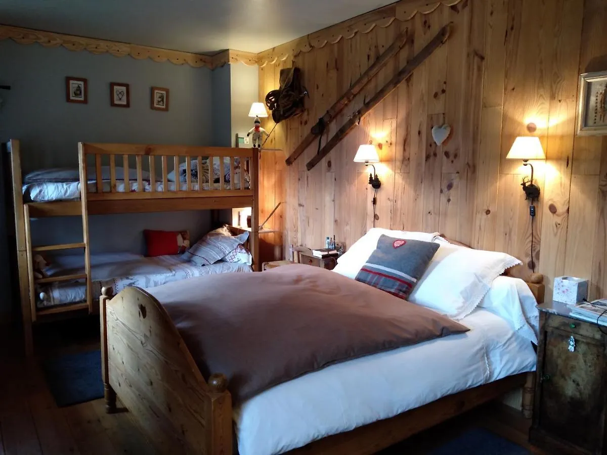 La Grande Ourse Bed & Breakfast Campan France